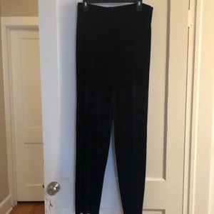 Dressbarn Black velvet pull on pants size 14